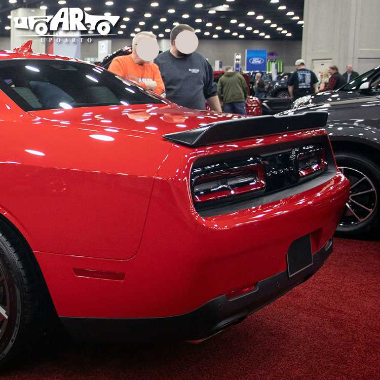 challenger srt spoiler