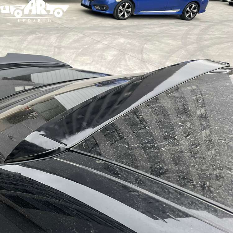 spoiler w213
