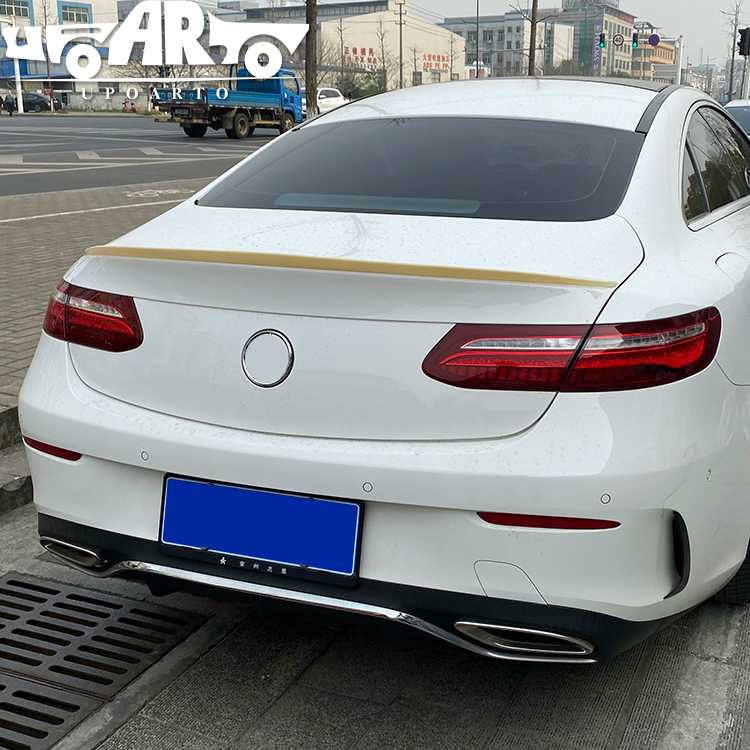 w213 rear spoiler