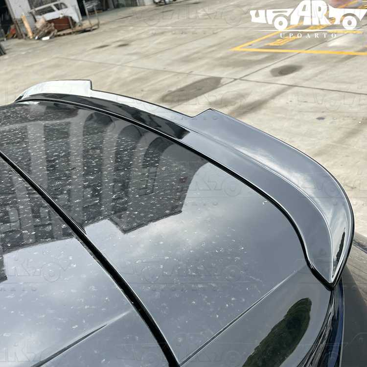 2018 porsche cayenne spoiler