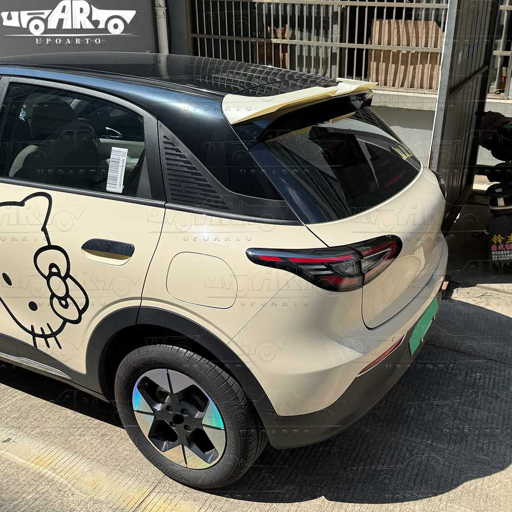 Geely Xingyuan roof spoiler