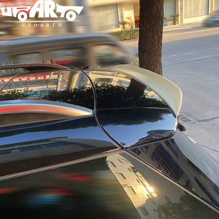 gle rear spoiler