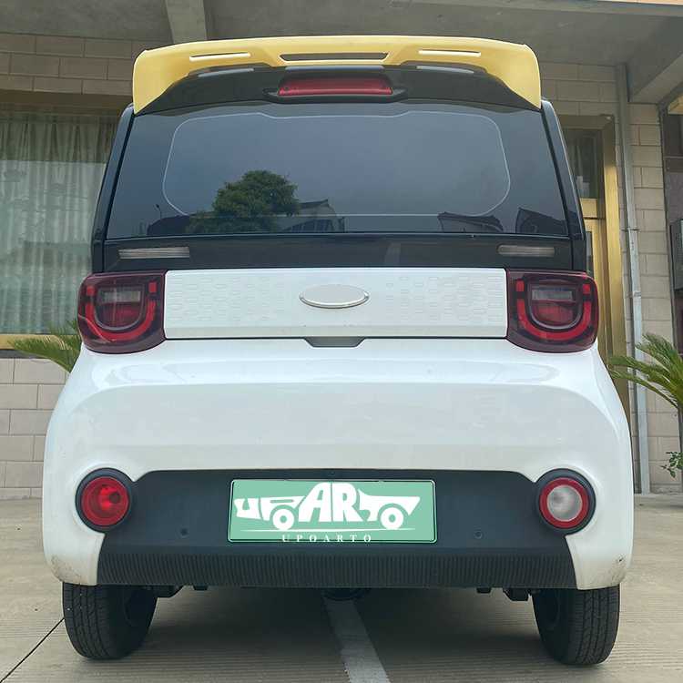 Chery QQ Ice Cream 2022 wing