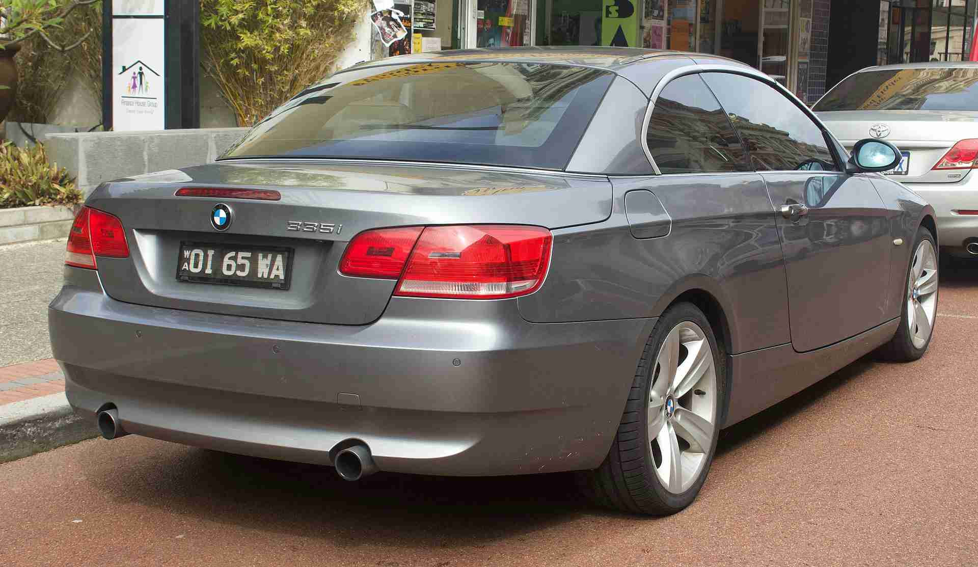 e93