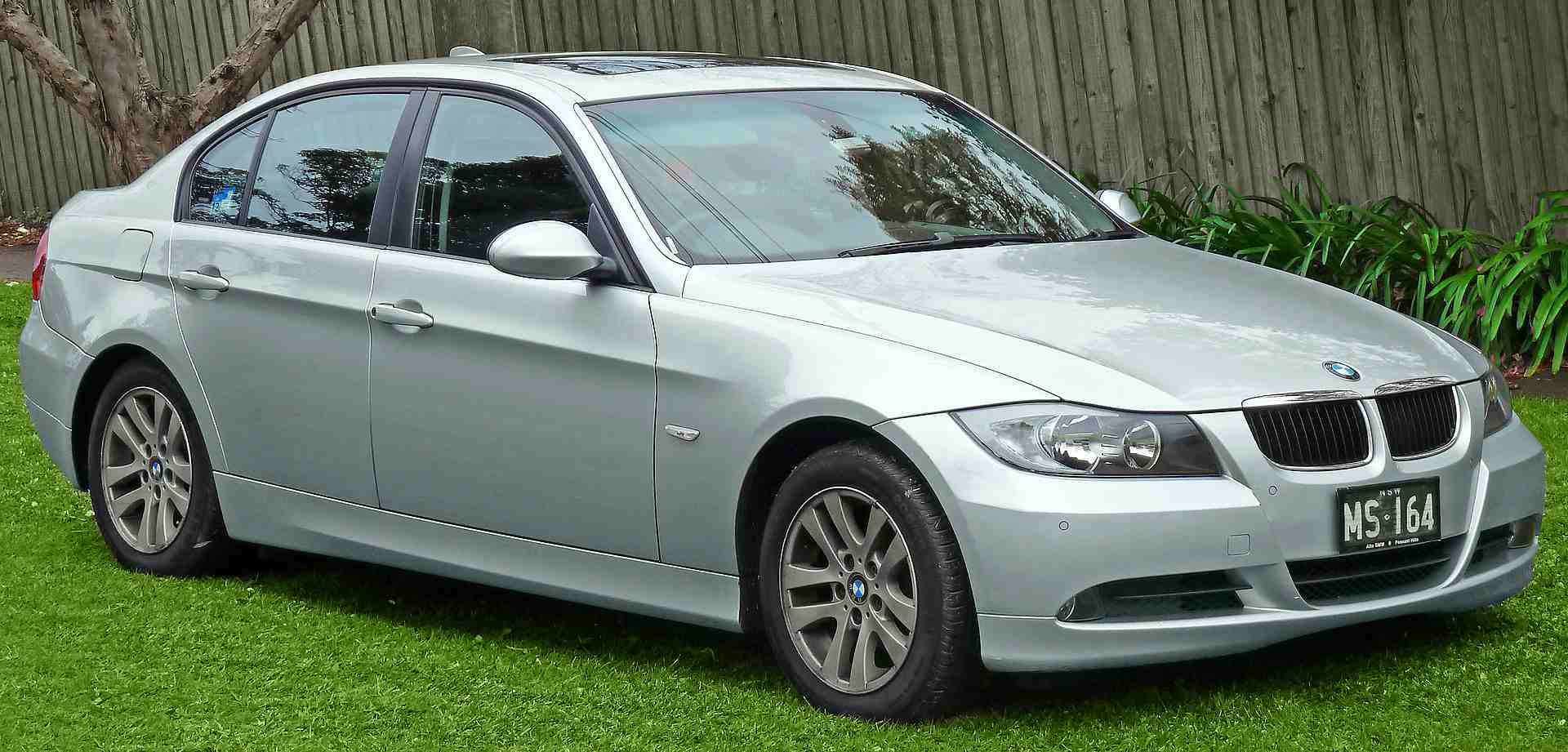 e90