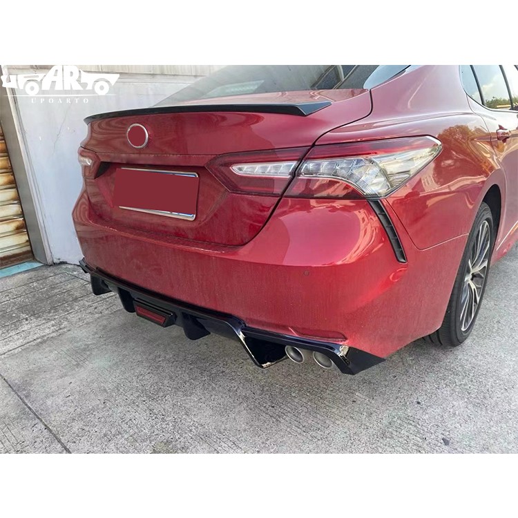 camry with lamp rear lip