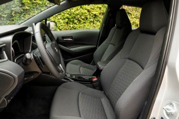 Interior corolla hb