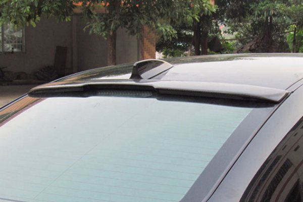 1381776057091370.jpg E60 ROOF SPOILER.jpg