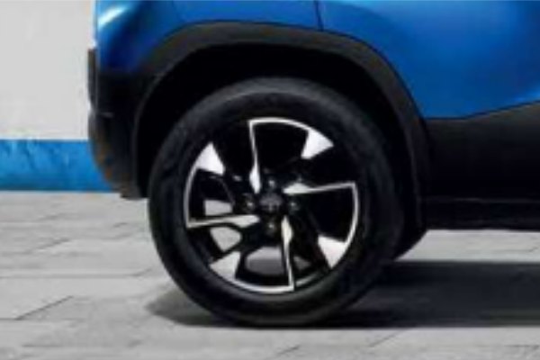 Strong wheel arches punch Strong wheel arches punch