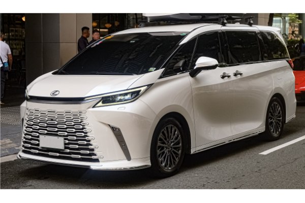 Lexus LM Lexus LM