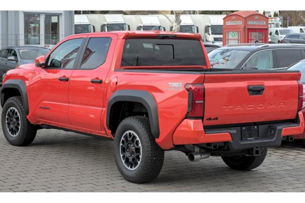 16178885150149.jpg Toyota Tacoma.jpg